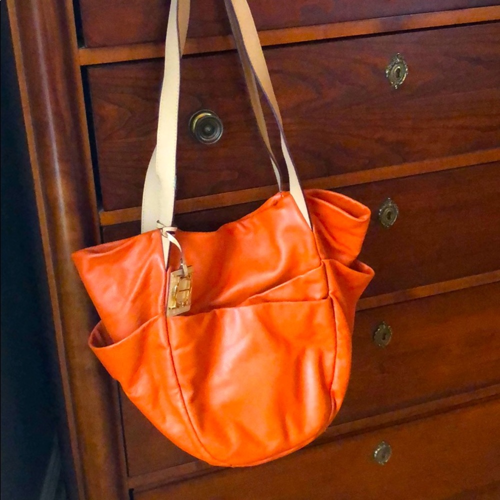Orange leather shoulder handbag